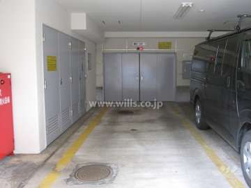 屋内機械式駐車場