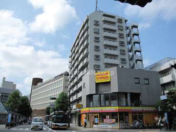 東向きのマンションです。