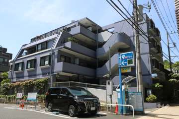 セザール目黒三田の外観(北東側から)