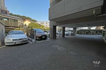 敷地内駐車場（屋外平面式）