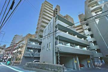 ヴィンテージ中目黒の外観（西側から）