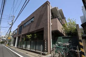 カルム学芸大の外観(南西側から)