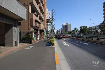 敷地南西側の前面道路　
