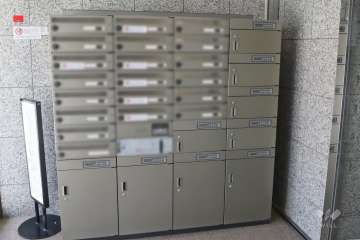 宅配ボックスと共用ポスト