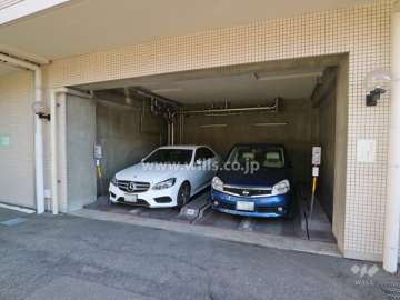 敷地内駐車場（屋内機械式）