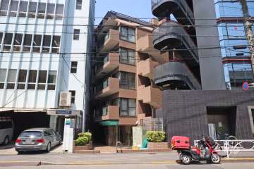 マイキャッスル目黒２の外観（東側から）