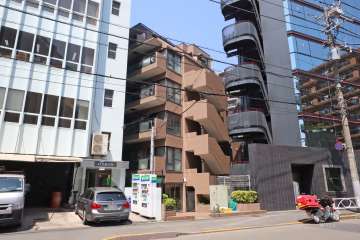 マイキャッスル目黒２の外観（南東側から）