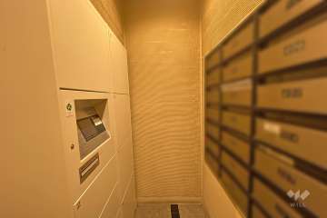 共用ポストと宅配ボックス