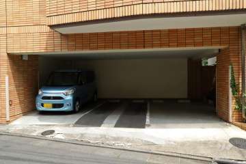 敷地内駐車場（屋内平面式）