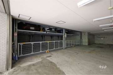 敷地内駐車場（屋内機械式）