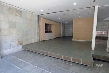 エントランス内