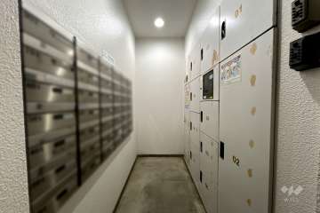 共用ポストと宅配ボックス