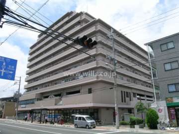 レジデンス昆陽の外観（南西側から）