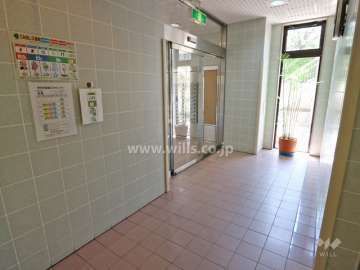 エントランスホール