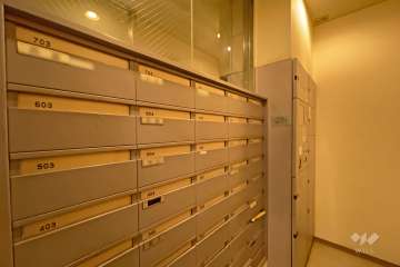 集合ポストと宅配ボックス