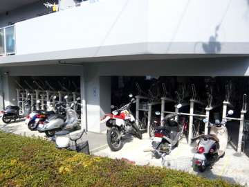 バイク置場
