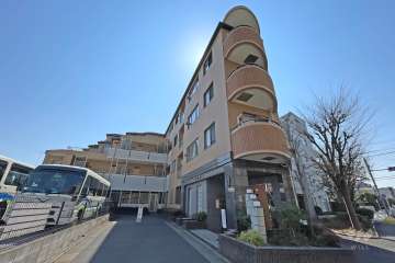デュオスカーラ学芸大学の外観（北東側から）