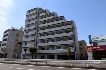 ヴェルト柿の木坂の外観(北東側から)