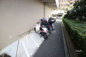 バイク置き場