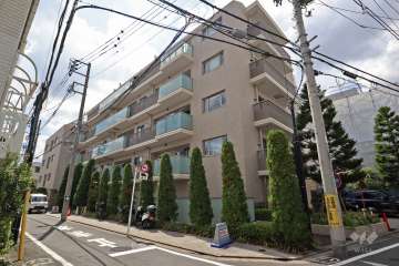 パークホームズ目黒中町の外観（北東側から）