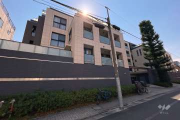 パークハウス目黒学芸大学の外観（北東側から）