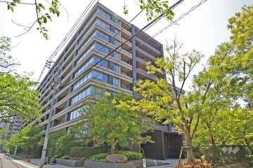 パークホームズ目黒ザレジデンスの外観（北側から）