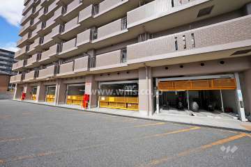 敷地内駐車場（屋内機械式）