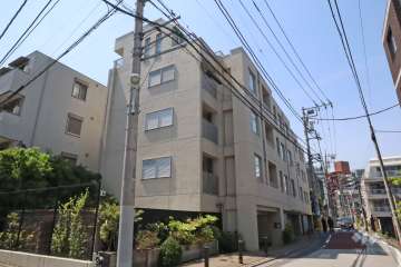 ピアース中目黒ローレルアイの外観(南東側から)