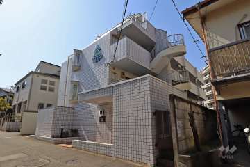 トップルーム都立大学の外観（北東側から）