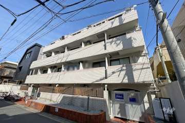 メゾンドルージュの外観（南西側から）