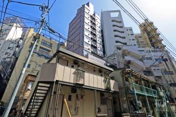 中銀目黒タワービルの外観(北東側から)