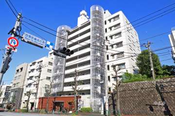 クレール中目黒の外観(南西側から)