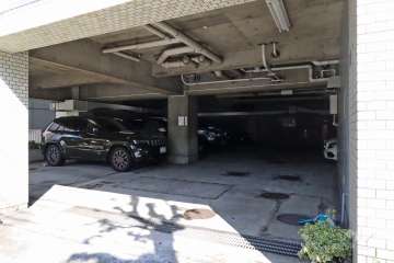 敷地内駐車場（屋内平面式）