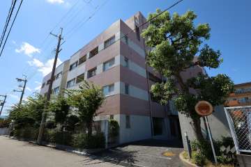 パレ伊丹北2の外観（南東側から）