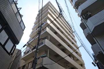 マートルコート中目黒の外観(北東側から)