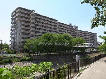 ルネ伊丹ガーデンスクエアの外観（北東側から）