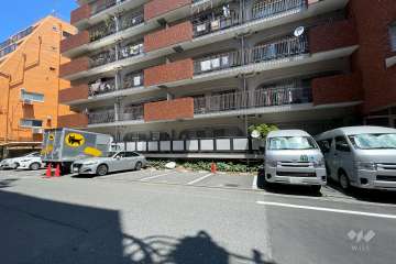 敷地内駐車場（屋外平面式）