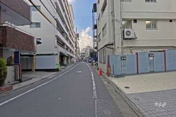 敷地南西側前面道路