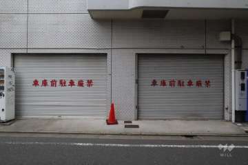 駐車場の出入り口