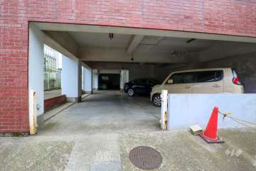 敷地内駐車場（屋内平面式）　