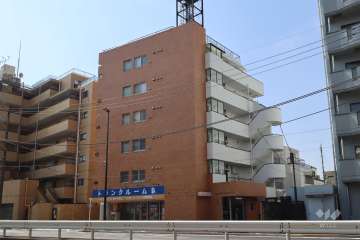 ライオンズマンション柿の木坂の外観(北東側から)