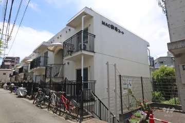 マック駒場コートの外観(北西側から)