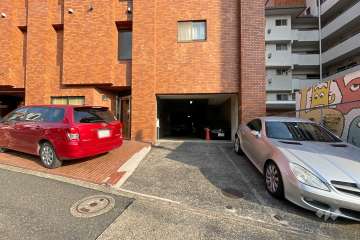 駐車場の出入り口