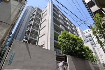 トーア青葉台マンションの外観(北東側から)