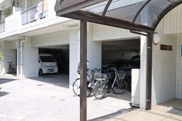 敷地内駐車場（屋内平面式）