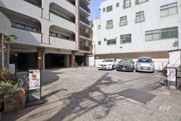 敷地内駐車場（屋外平面式）