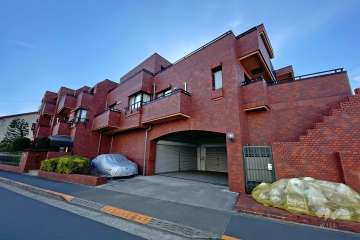 レジオン祐天寺の外観（北西側から）