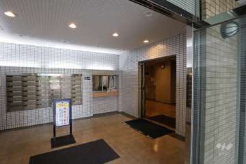 エントランスホール