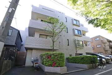 ノトス目黒東が丘の外観(東側から)