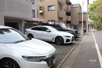 敷地内駐車場（屋外平面式）